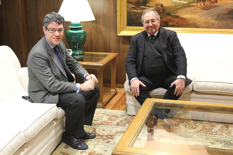 Primera reunión entre el presidente de la Cámara de Comercio de España y el nuevo ministro de Energía