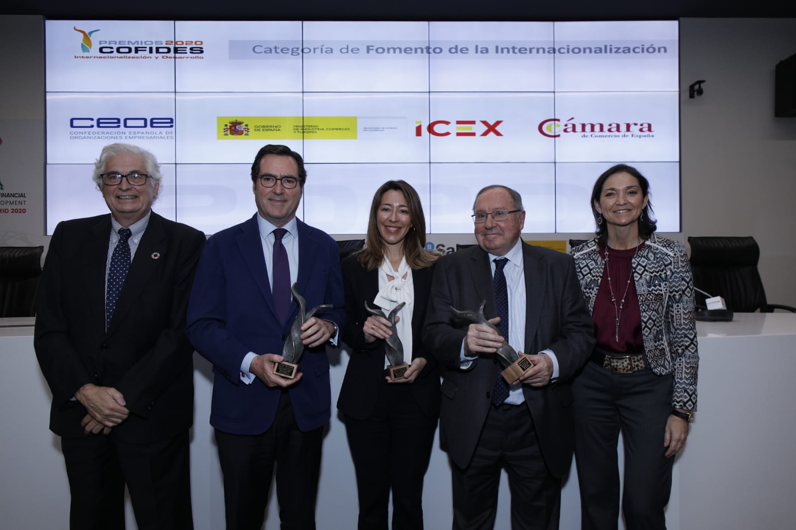 Camara de Espana premiada por Cofides junto a CEOE y la Secretaria Estado Comercio