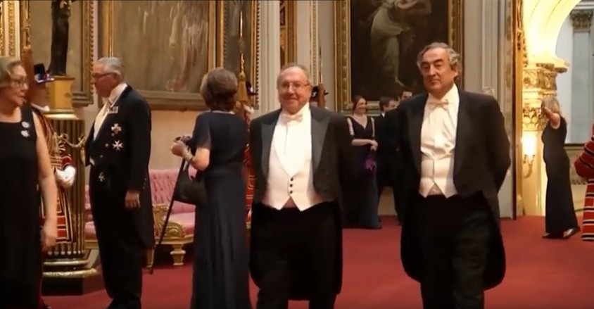 José Luis Bonet asistió a  la cena de gala ofrecida por SM la Reina a SSMM los Reyes de España