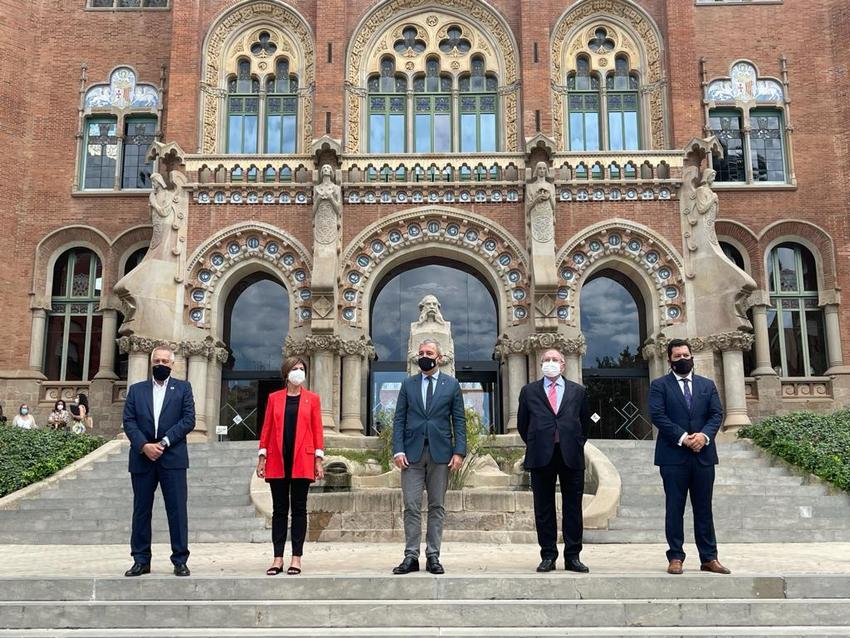 La Cumbre se celebrará los próximos días 26 y 27 de octubre en la ciudad de Barcelona, en la Llotja de Mar, en formato híbrido, y con el objetivo de marcar nuevas líneas de acción para la recuperación y modernización del sector turístico tras la crisis del Covid-19