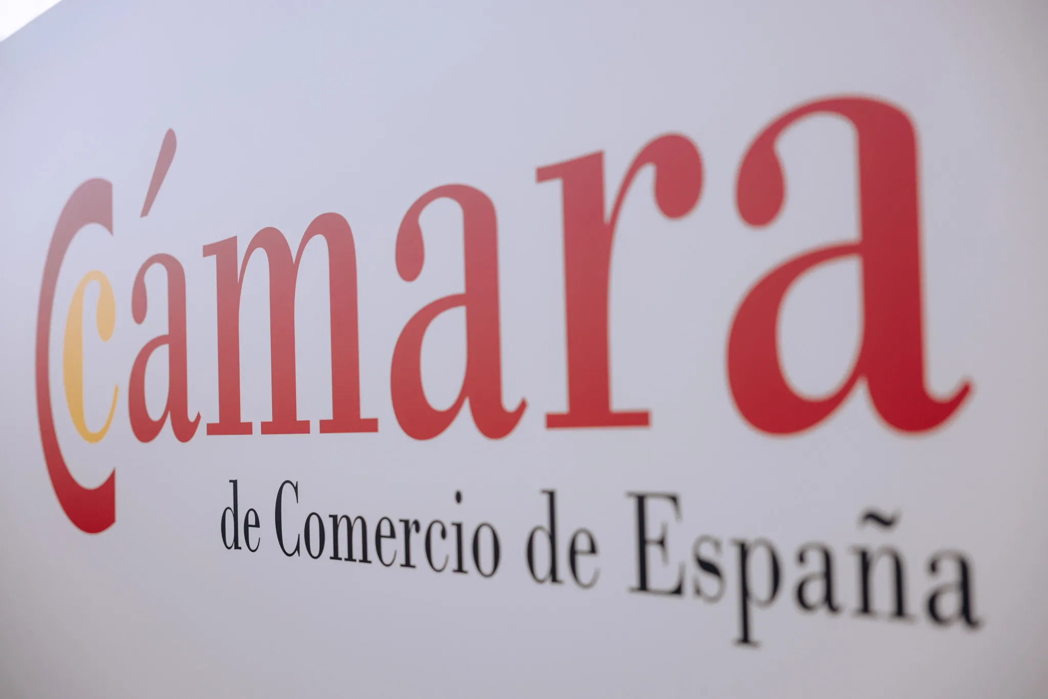 La Cámara de España revisa al alza sus previsiones