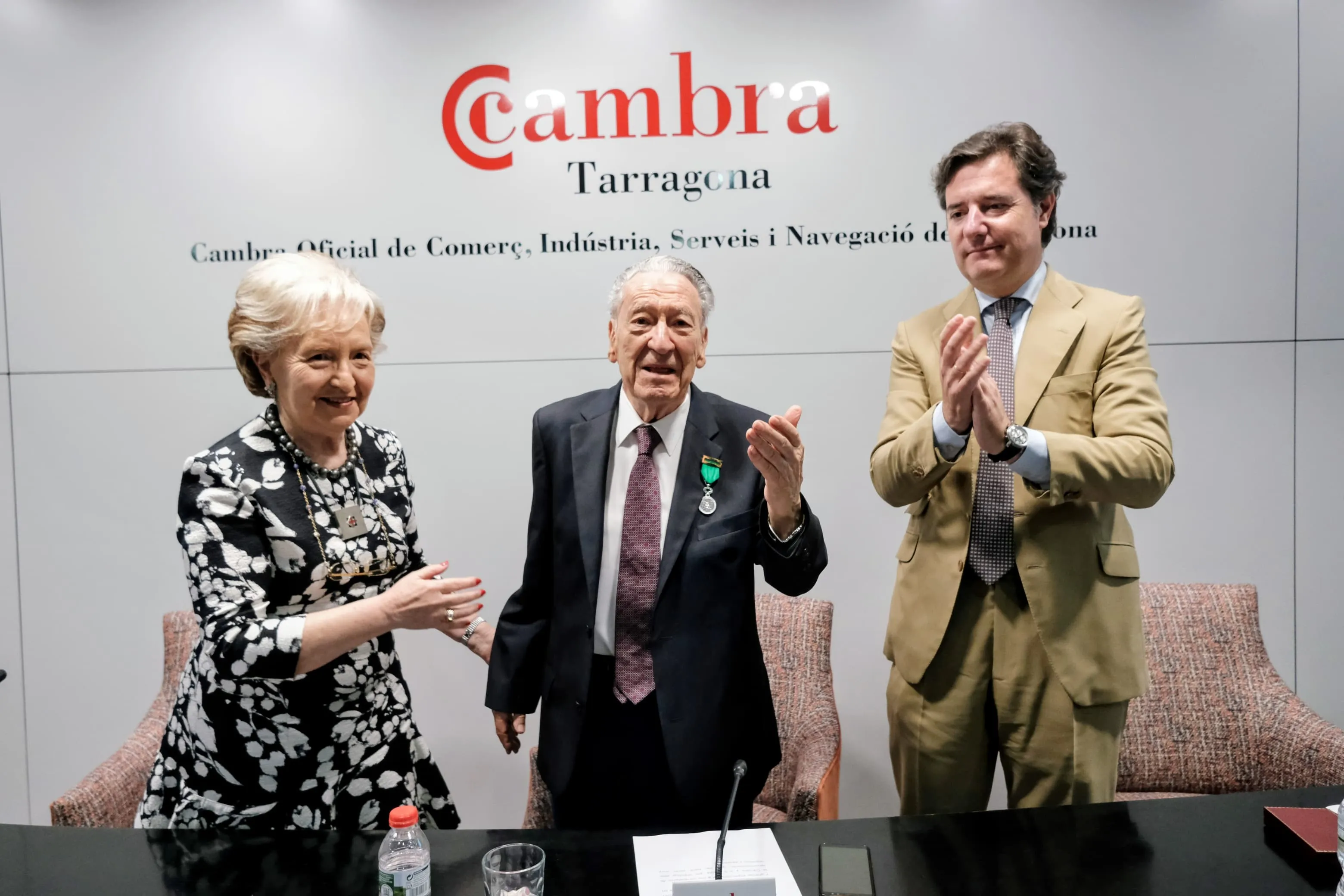 FOTO MEDALLA PLATA