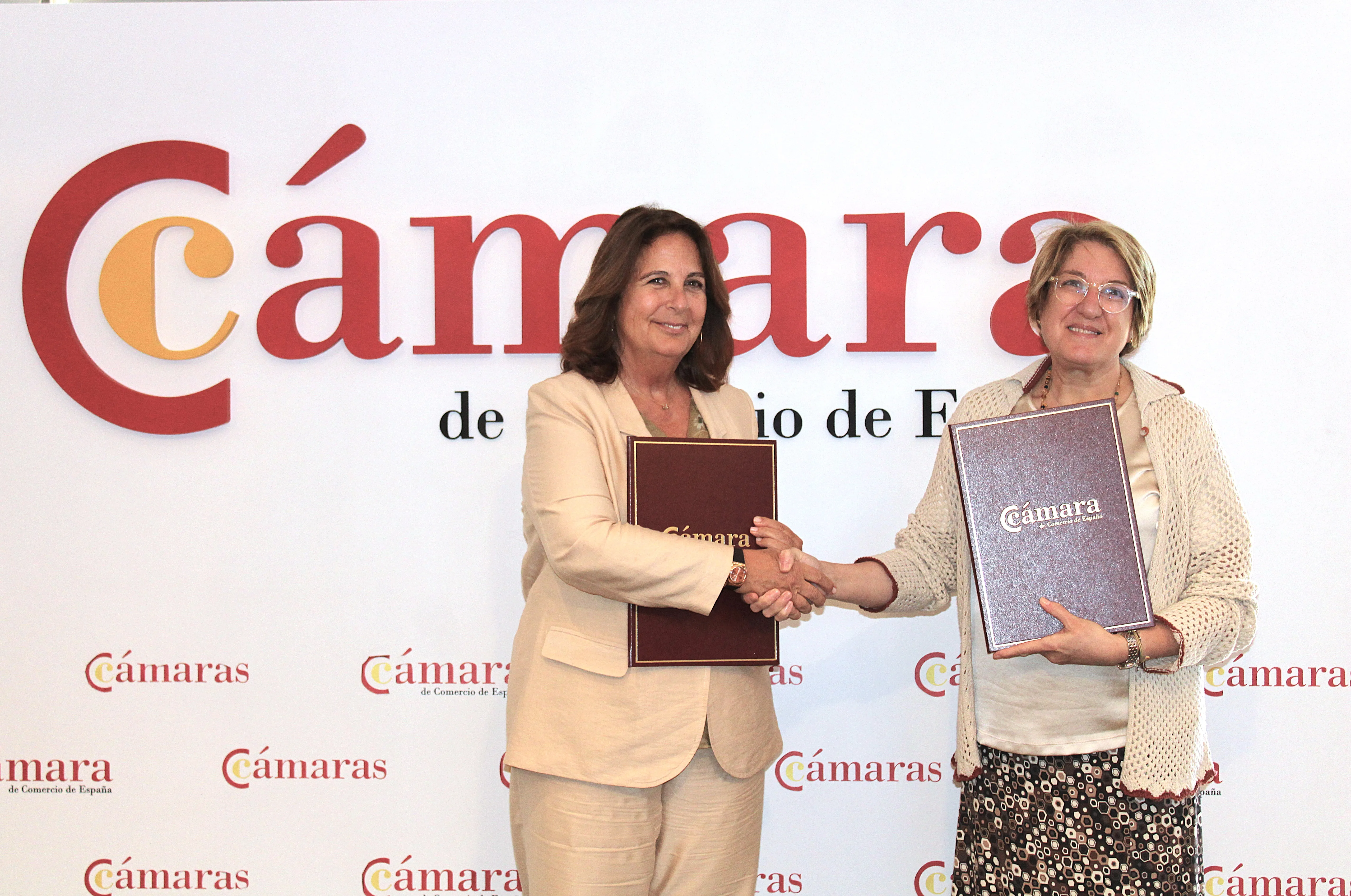 La Cámara de España y la IOM firman un convenio de colaboración en materia de migración 