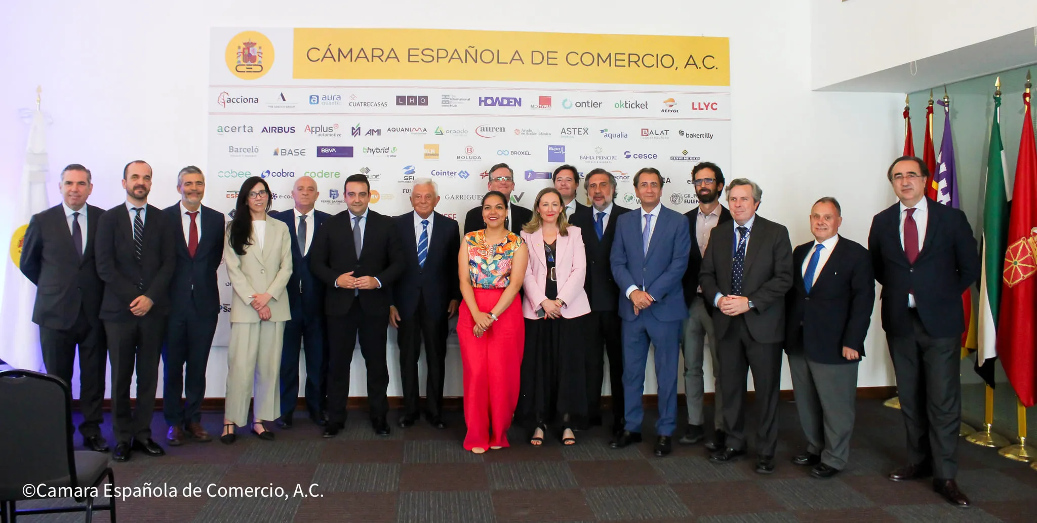 Adolfo Díaz-Ambrona explica en México las acciones estratégicas de la Cámara de España