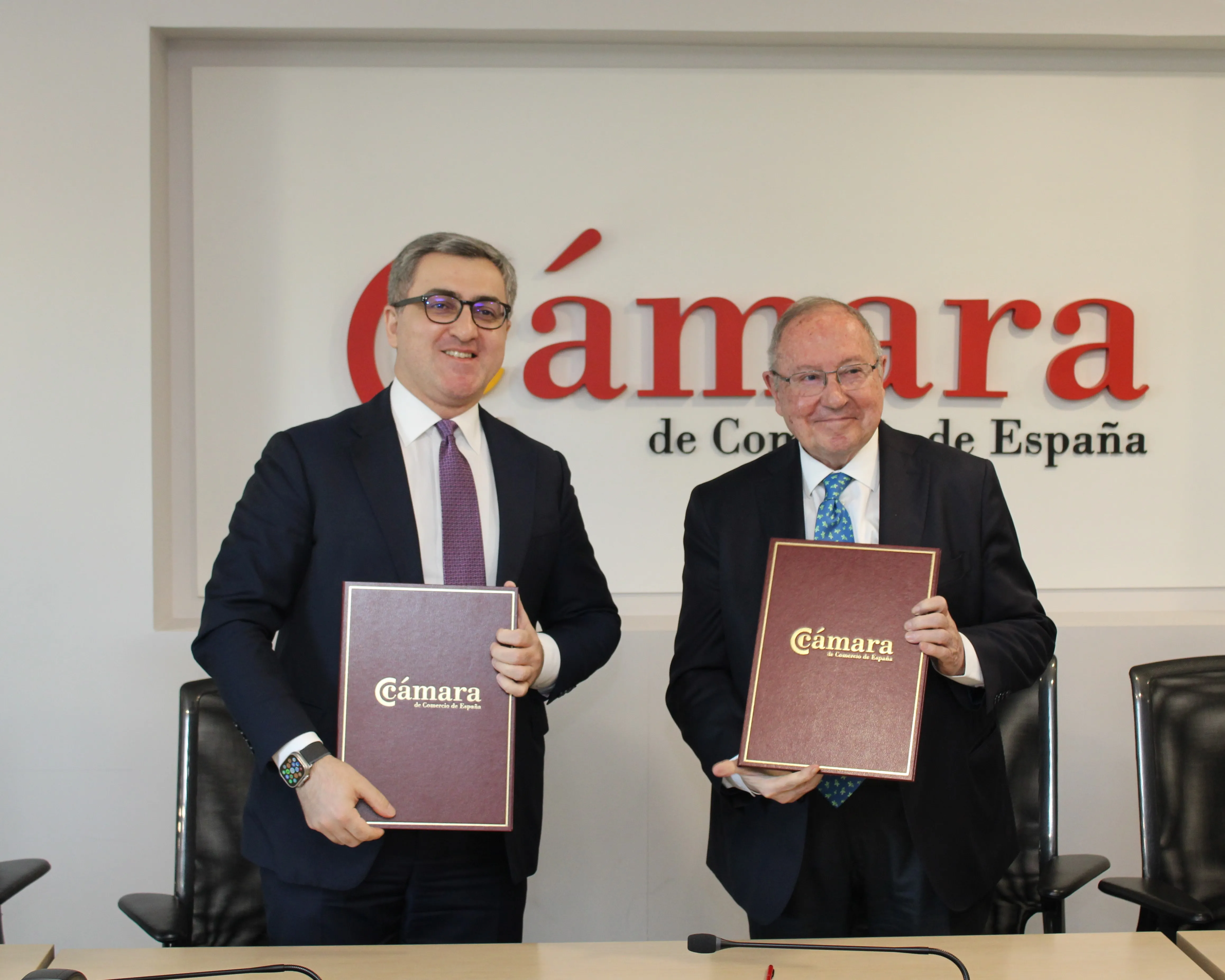 La Cámara de España y la Agencia de Promoción de Exportaciones e Inversión de Azerbaiyán firman un MOU para impulsar las inversiones