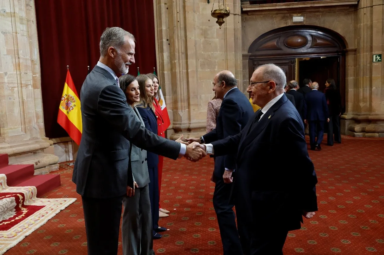 José Luis Bonet asiste, como patrono, a la entrega de los Premios Princesa de Asturias 2025