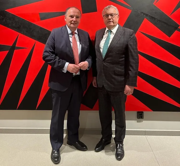 José Vicente Morata junto a Vladimír Dhlouhý, nuevo presidente de Eurocámaras