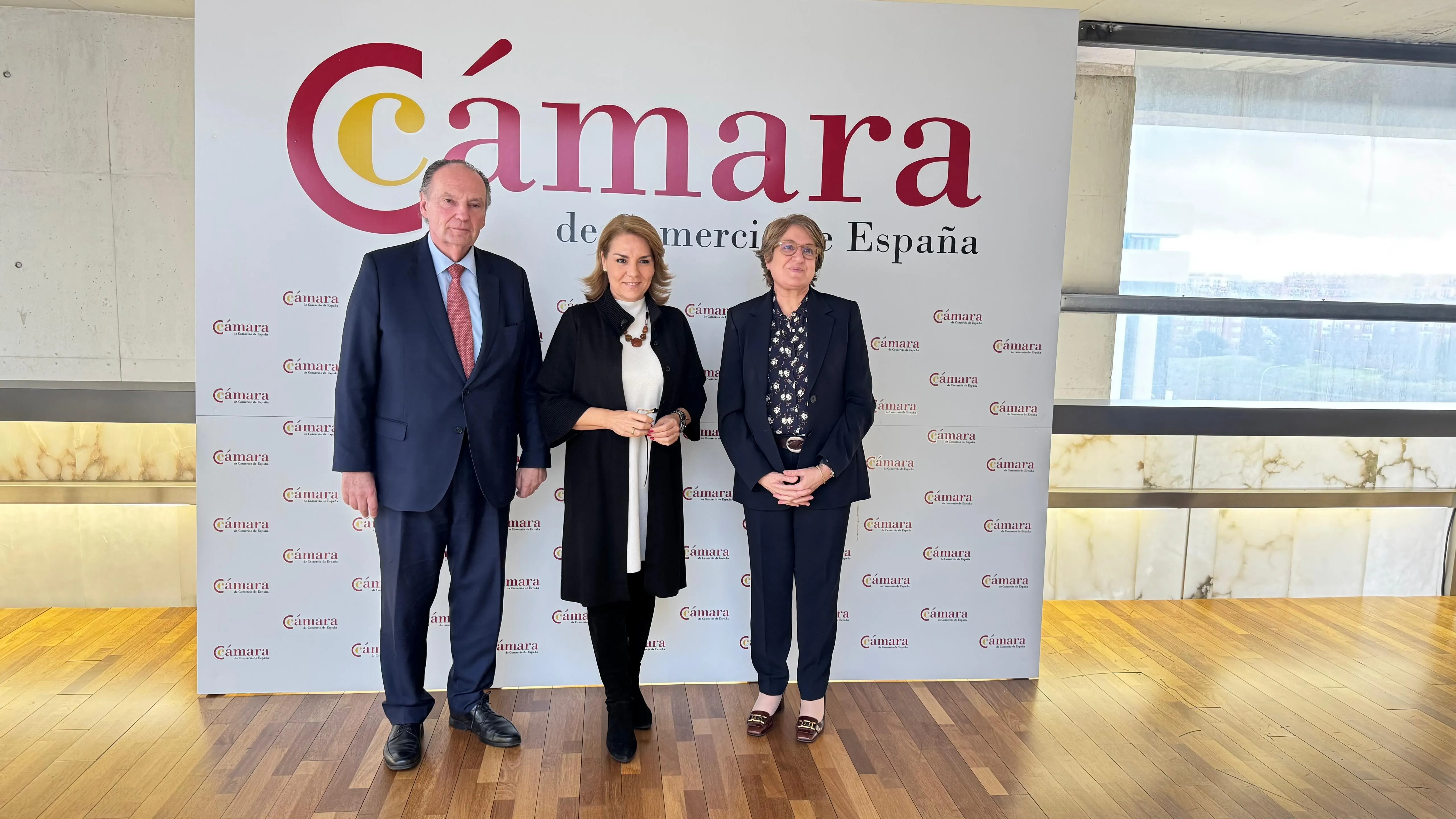La directora general de la Cámara de España se reúne con la vicepresidenta de la Generalitat Valenciana