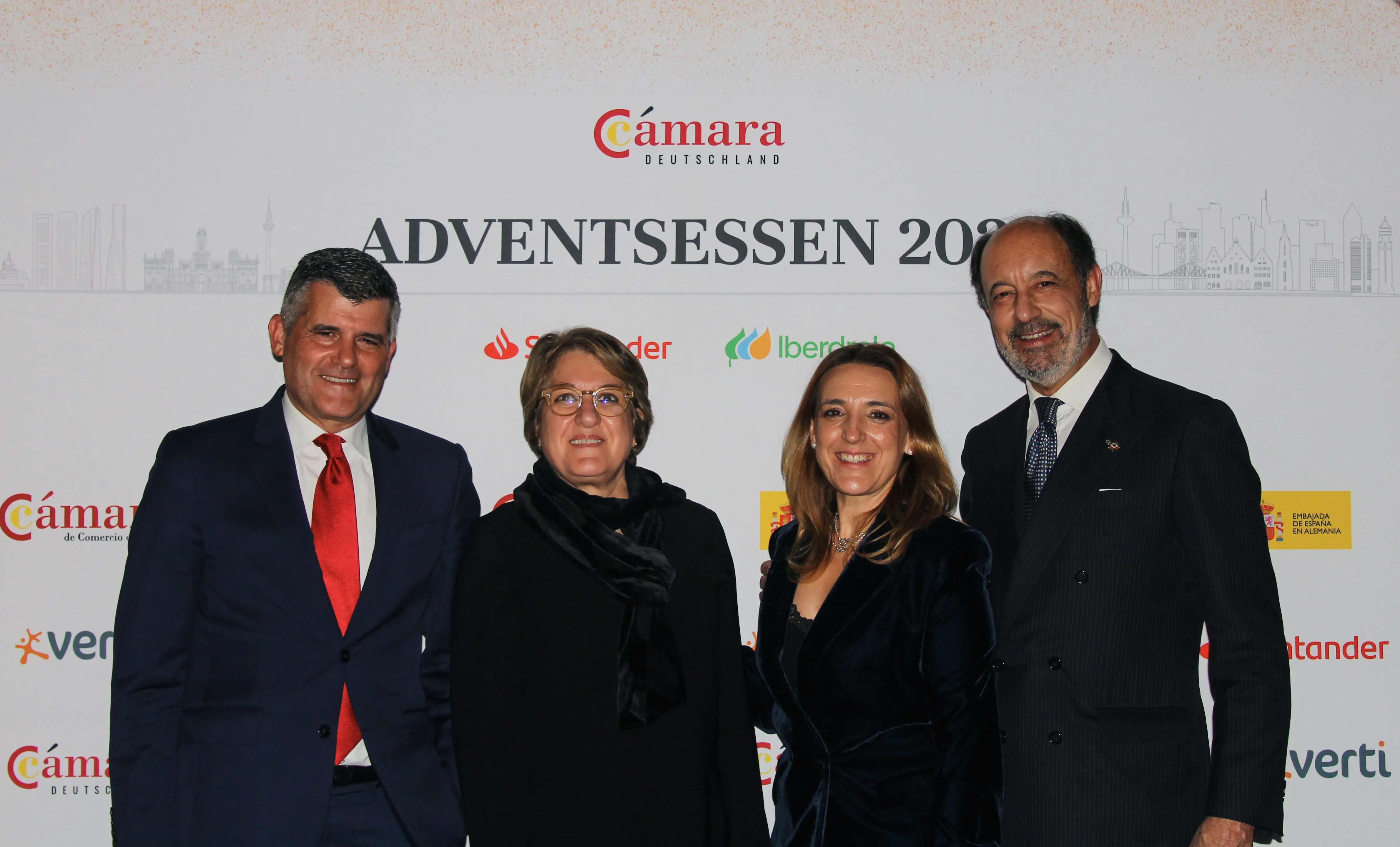 Inmaculada Riera destaca la fortaleza de la cooperación empresarial hispano-alemana en la Cena de Gala de la Cámara Española de Comercio en Alemania